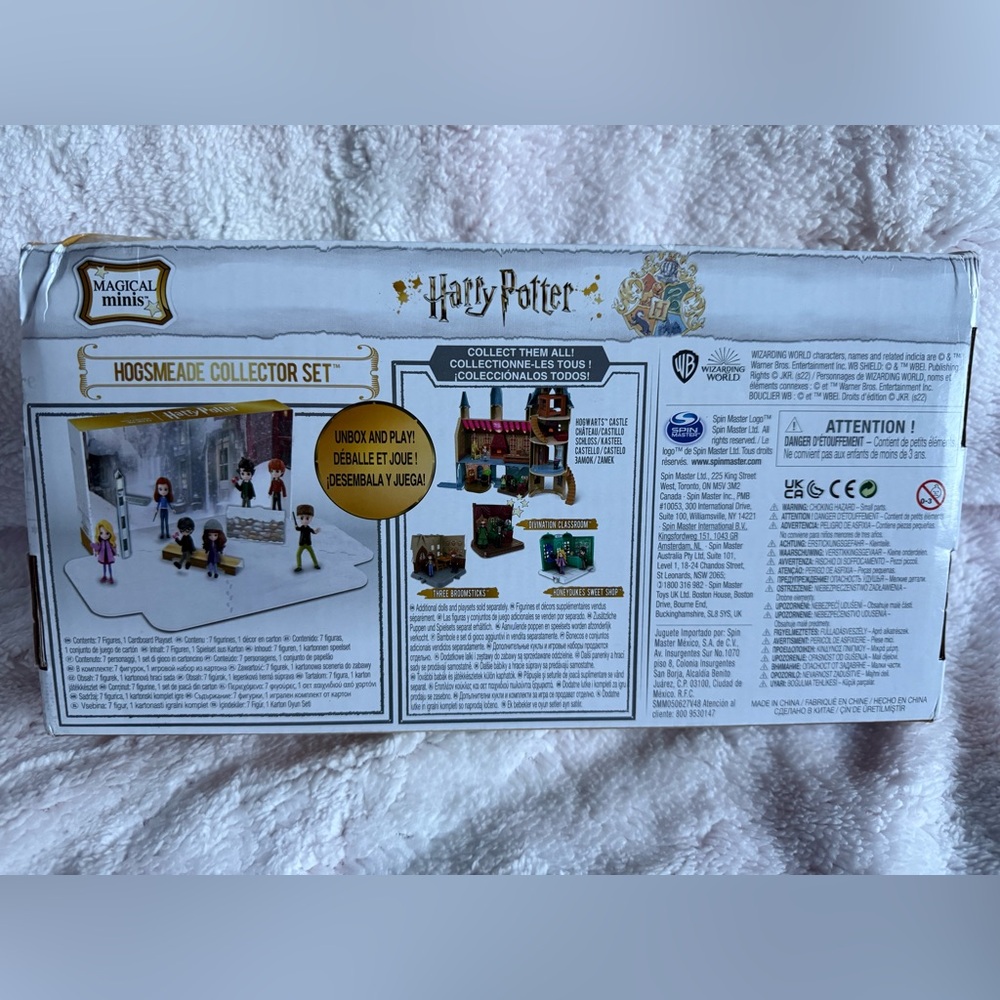 Harry Potter Magical Minis Hogsmeade Collector Set - Picture 2 of 2